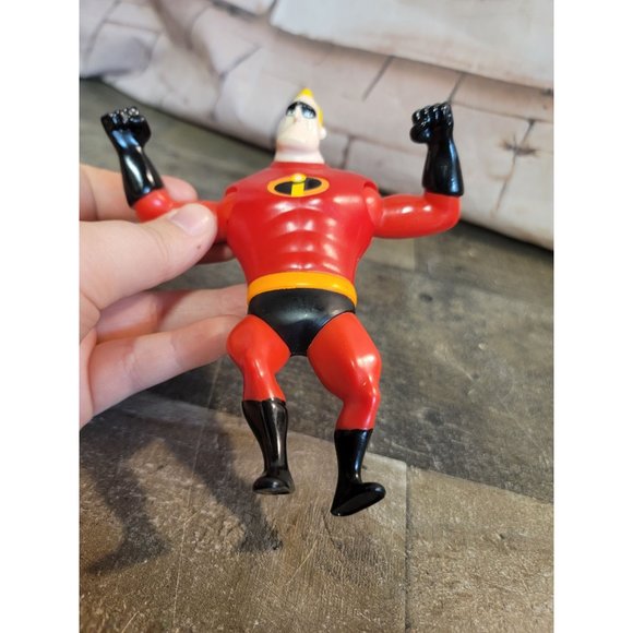 McDonald's superhero Mr Incredible Pixar Disney toy - Picture 3 of 5